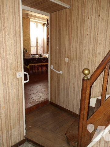 BORD-SAINT-GEORGES (23) CREUSE, A vendre plein c?ur du village une maison en pierres, élevée pa...