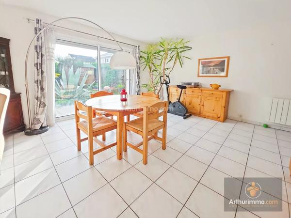 Vente                                                      Maison
                        
                     5 pièces                      100 m2                     à Bondoufle