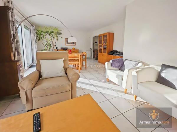Vente                                                      Maison
                        
                     5 pièces                      100 m2                     à Bondoufle
