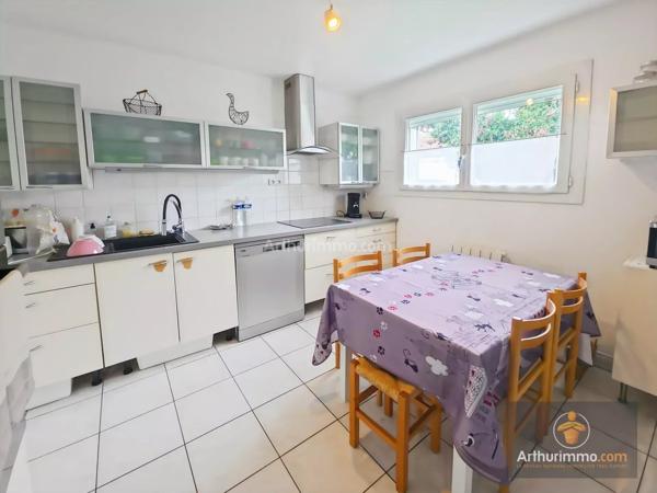 Vente                                                      Maison
                        
                     5 pièces                      100 m2                     à Bondoufle