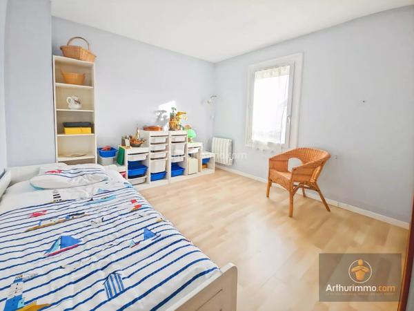 Vente                                                      Maison
                        
                     5 pièces                      100 m2                     à Bondoufle