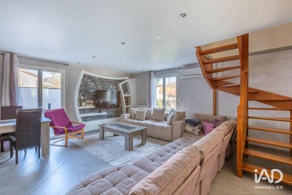 Maison à vendre 5 pièces 110 m² Vénissieux