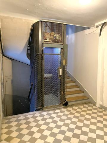 À vendre – Chambre de service PARIS 16