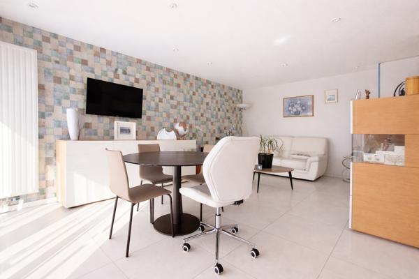 ACHAT/VENTE Appartement LAVAL T3 avec balcon