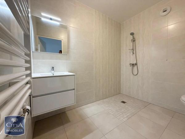 Appartement à louer 3 pièces 61.6m²