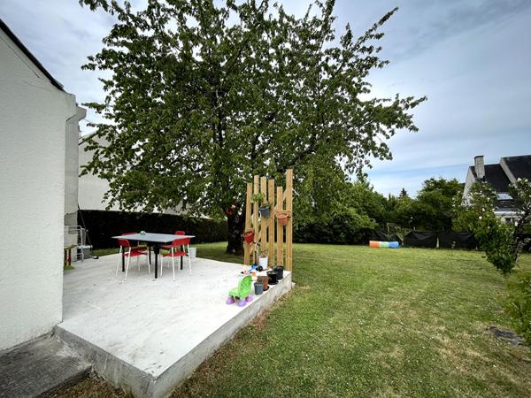 PROCHE LOCHES : MAISON RÉNOVÉE - 4 CHAMBRES - JARDIN [REF. 6928]
