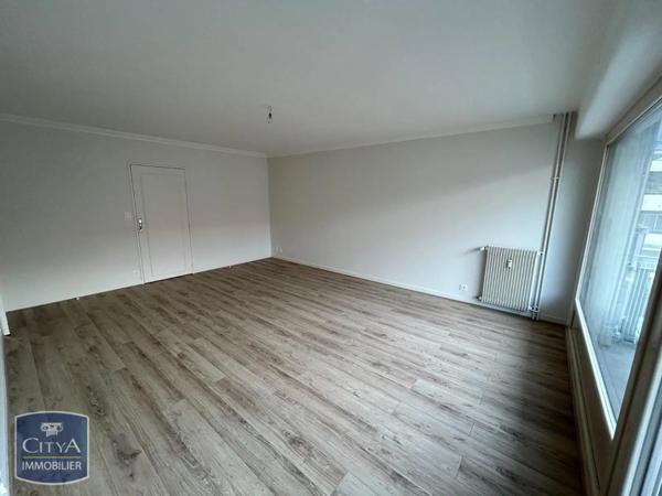 Appartement à louer 3 pièces 75.96m²
