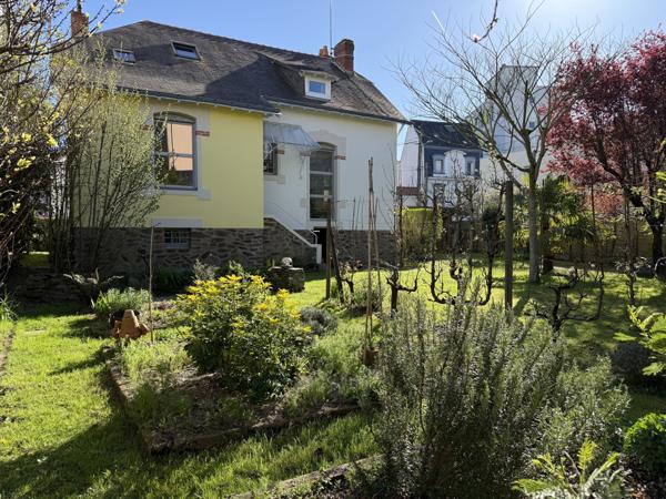 MAISON REZE PONT ROUSSEAU