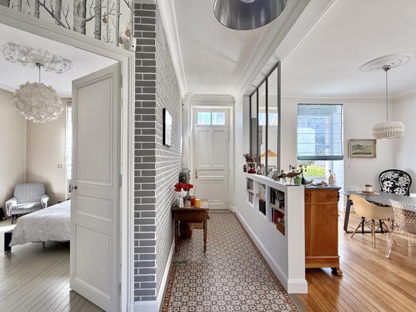 MAISON REZE PONT ROUSSEAU