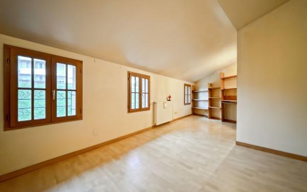 Maison à vendre    5 pièces •  Toulouse