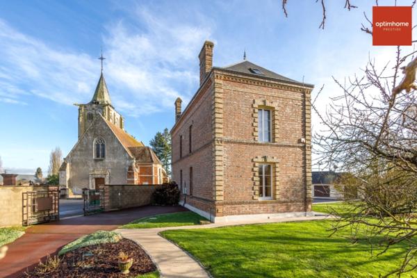Magnifique propriété comprenant une Maison de maître et une maison d’amis sur 288 m2 en plein coeur de la Normandie et à 50 minutes des plages !