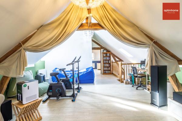 Magnifique propriété comprenant une Maison de maître et une maison d’amis sur 288 m2 en plein coeur de la Normandie et à 50 minutes des plages !