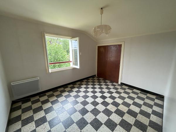 Appartement
                                                                                                                                                                                                                                                                                                                        3 pièce(s)                                                                                                                                                                                                          2 chambre(s)                                                                                                                                                                                                          45  m²