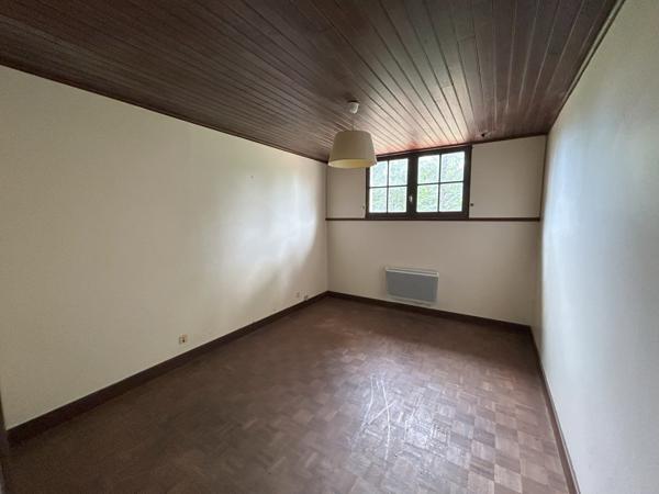 Appartement
                                                                                                                                                                                                                                                                                                                        3 pièce(s)                                                                                                                                                                                                          2 chambre(s)                                                                                                                                                                                                          45  m²