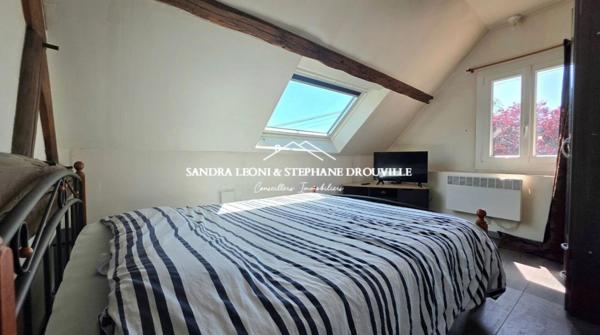 PROCHE MAINTENON - JOUY RAVISSANTE LONGERE de 175 m² + DEPENDANCE HABITABLE de 56 m²