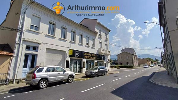 Vente                                                      Immeuble
                        
                     13 pièces                      300 m2                     à Lavelanet