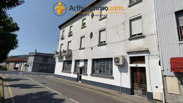 Vente                                                      Immeuble
                        
                     13 pièces                      300 m2                     à Lavelanet