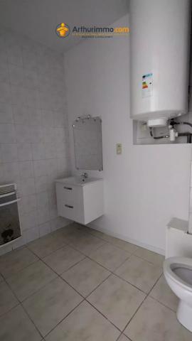 Vente                                                      Immeuble
                        
                     13 pièces                      300 m2                     à Lavelanet