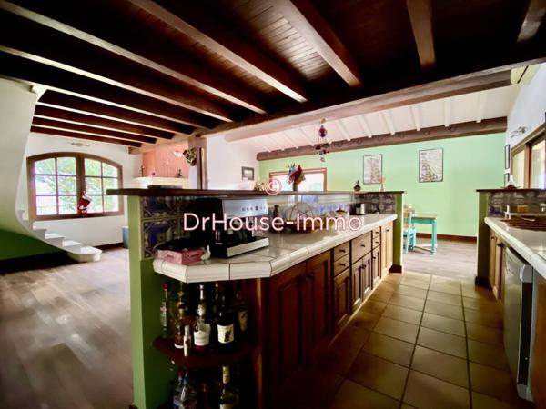 Maison à vendre 10 pièces de 300 m²