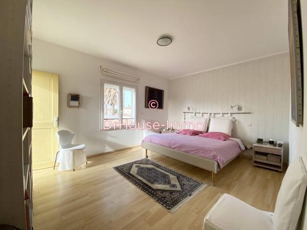 Maison à vendre 10 pièces de 300 m²