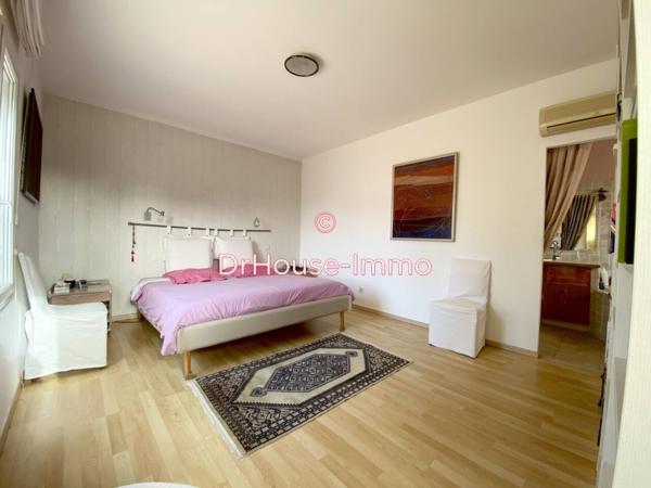 Maison à vendre 10 pièces de 300 m²