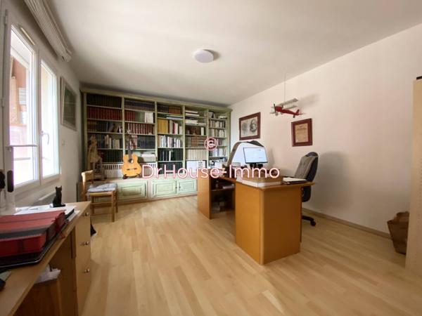 Maison à vendre 10 pièces de 300 m²