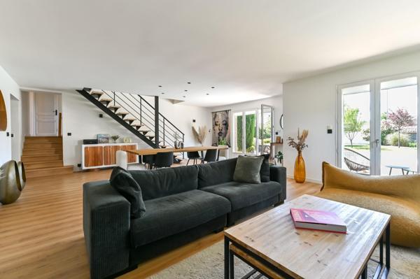 Maison à CRAPONNE, 69290 - 7 pièces 180m²