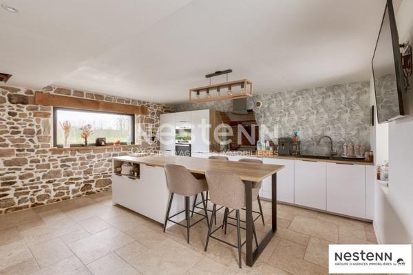 Maison en pierres, campagne de Plaintel , bel espace de vie, 3 chambres, jolies prestations !