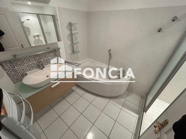 Location Appartement 3 pièces 66.95 m² - 3 place de la Gare Chamalieres 63400
