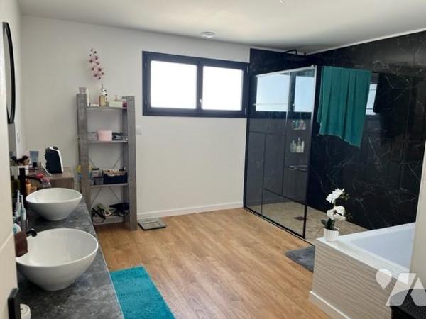 Maison lumineuse de 2023 