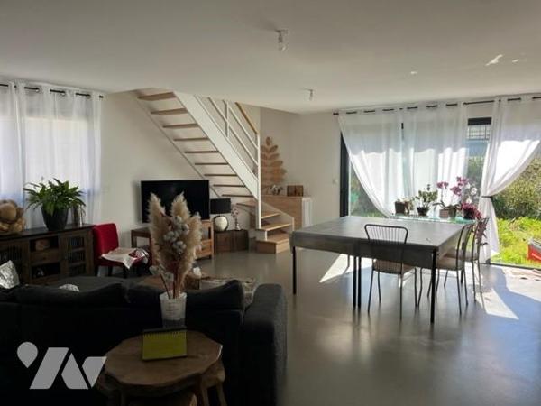 Maison lumineuse de 2023 