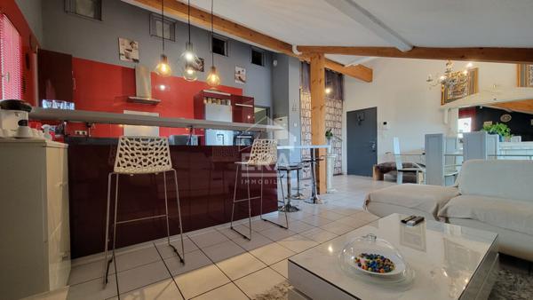 Appartement dernier étage 4 chambres + garage + places de parking