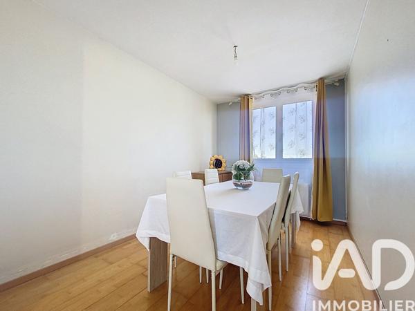 Appartement à vendre 4 pièces 64,7 m² Sainte-Geneviève-des-Bois