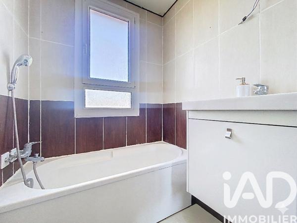 Appartement à vendre 4 pièces 64,7 m² Sainte-Geneviève-des-Bois