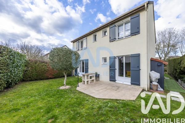 Maison à vendre 6 pièces 104 m² Lieusaint