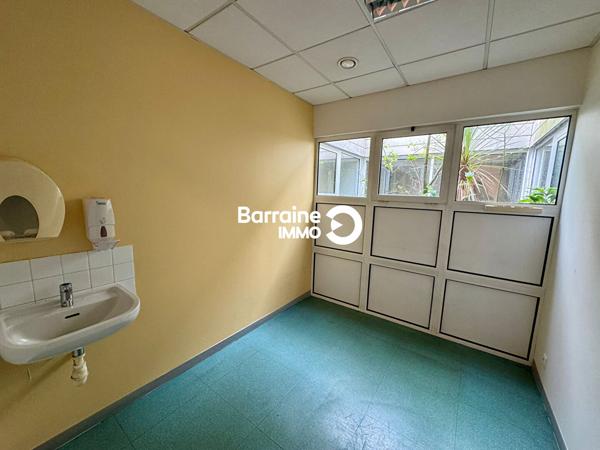Vente entrepôt à Brest 860m²