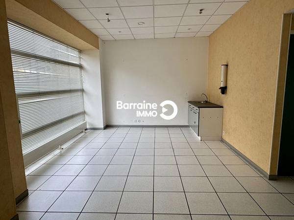 Vente entrepôt à Brest 860m²