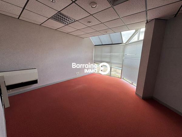 Vente entrepôt à Brest 860m²