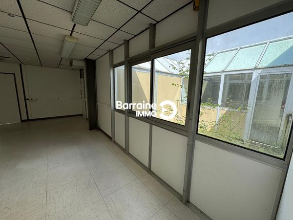 Vente entrepôt à Brest 860m²