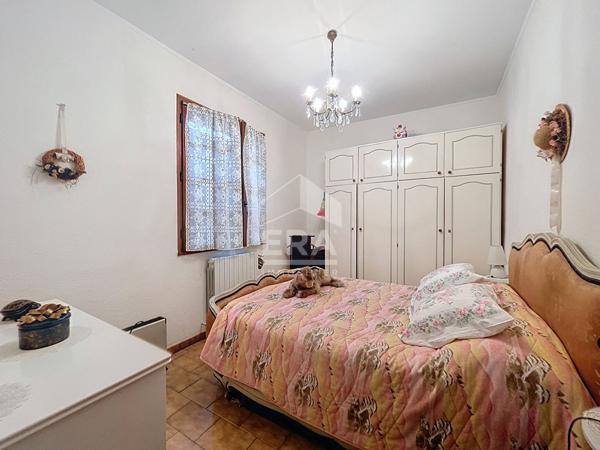 A VENDRE MARSEILLE 13014 BON SECOURS MAISON T5 TERRAIN GARAGE PISCINE DEPENDANCE STUDIO