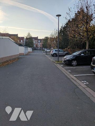Vieux Mons, un air de campagne dans cette résidence de standing,  un appartement en rez-de-chau...