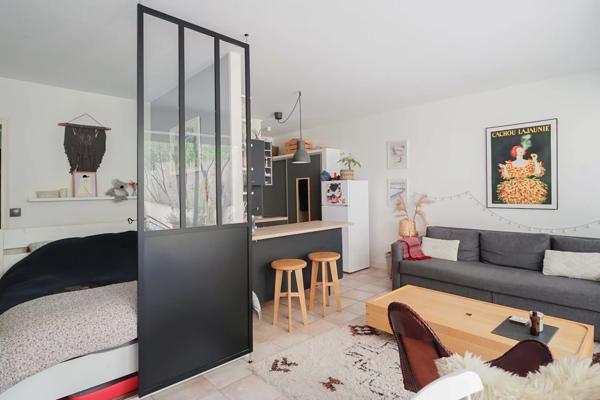 Appartement Paris 18e - RUE VAUVENARGUES