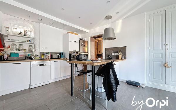 Maison à vendre    5 pièces •  Arpheuilles-Saint-Priest