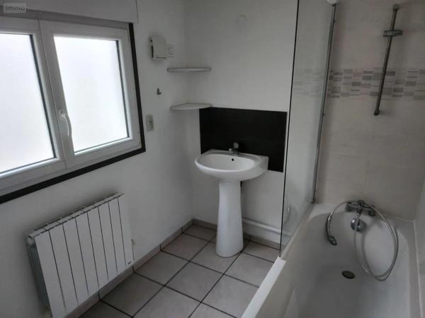 Location - Maison Estaires 59940 4 pièces 79 m 2
