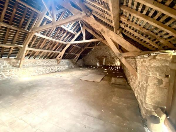 Maison à SAINT-ETIENNE-EN-COGLES, 35460 - 8 pièces 150m²