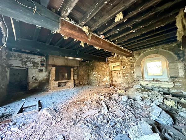 Maison à SAINT-ETIENNE-EN-COGLES, 35460 - 8 pièces 150m²