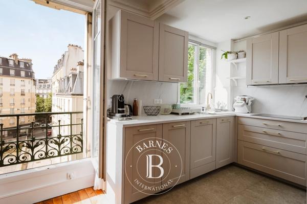 Paris 18ème, Appartement 2 Chambres -  78 m² à vendre
