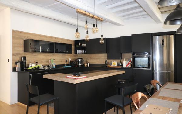 Maison à vendre    3 pièces • 100 m2 Roquevaire