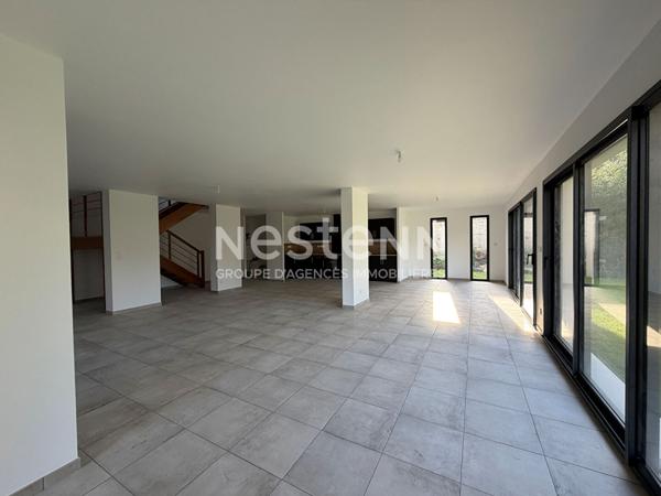 Maison Notre Dame de Bondeville / Le Houlme 5 pièce(s) 170 m2 - idéal famille - proche commerces - calme - proximités transports en commun - maison 4 chambre 170m² - Double garage - sans vis à vis