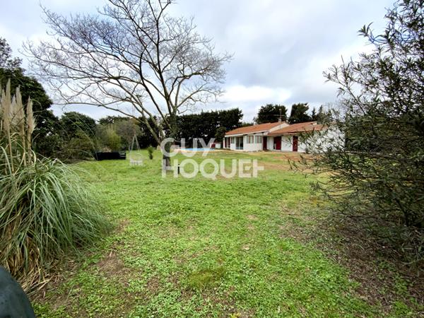 Maison meublée à louer à Elne - 5 pièces avec piscine et chambre indépendante